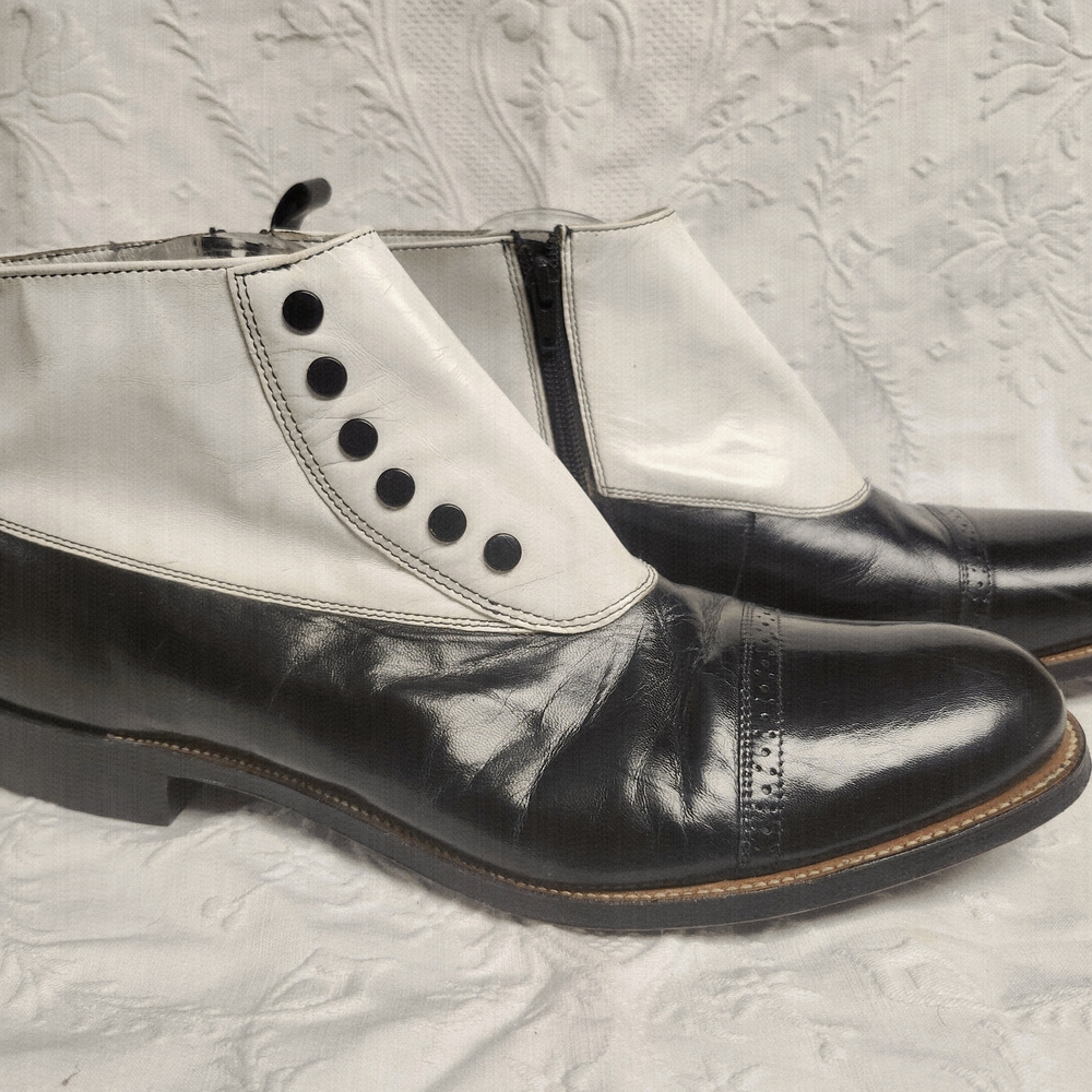 Stacy Adams Black and White Oxford Shoes